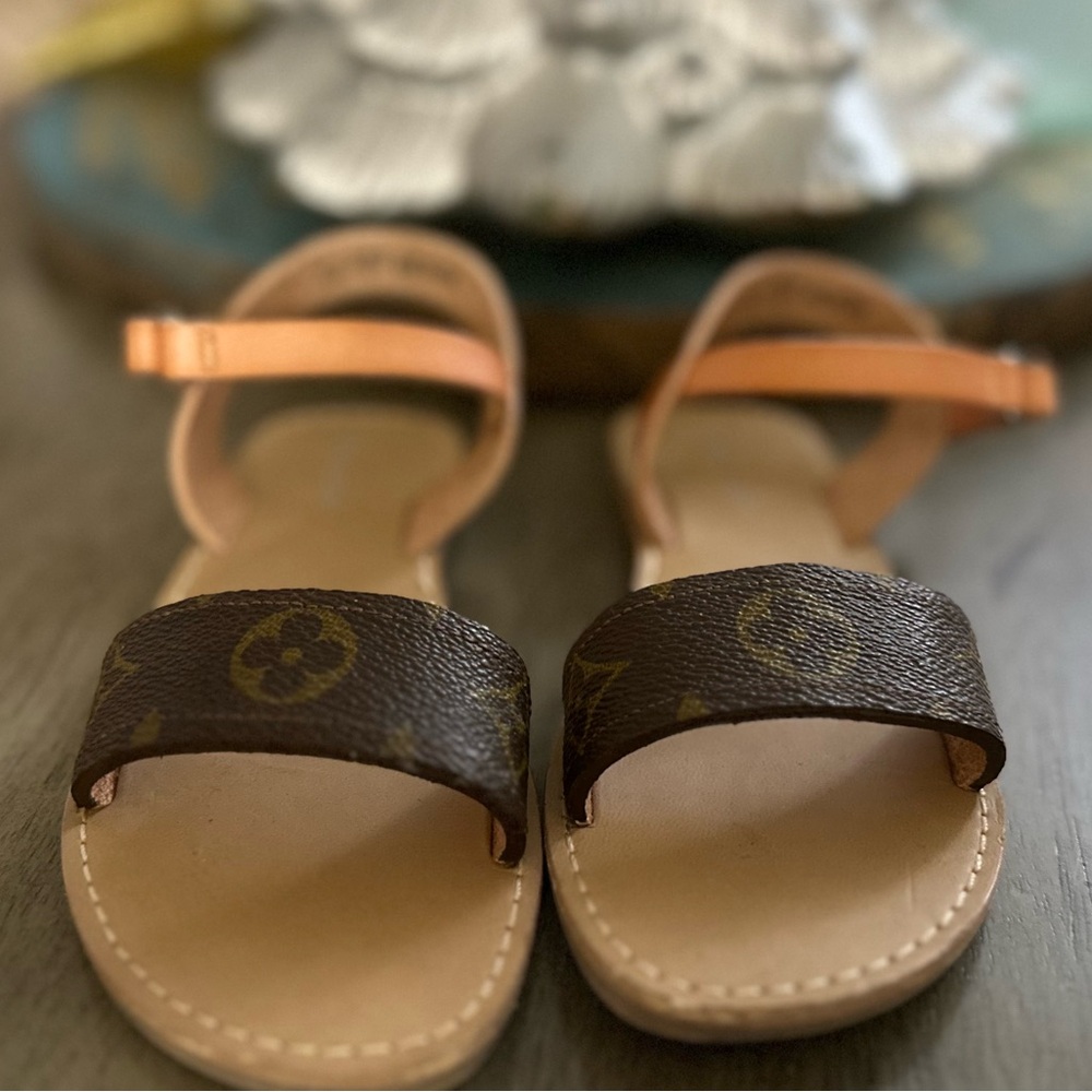 AMERICAN EAGLE Brown Kids Sandals